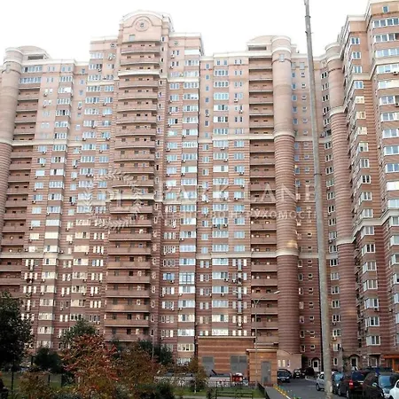 Apartment Golosievo 60m2 *